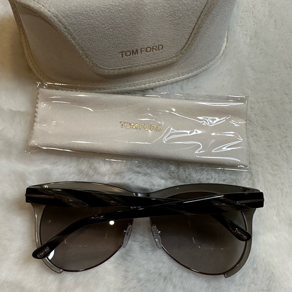 Tom Ford Women's Gray Sunglasses - Picture 2 of 3